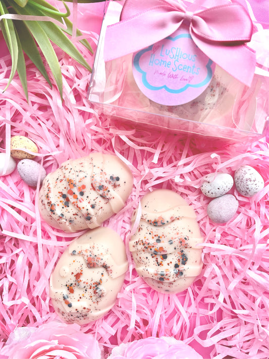 ‘Cinnamon Buns’ Easter egg